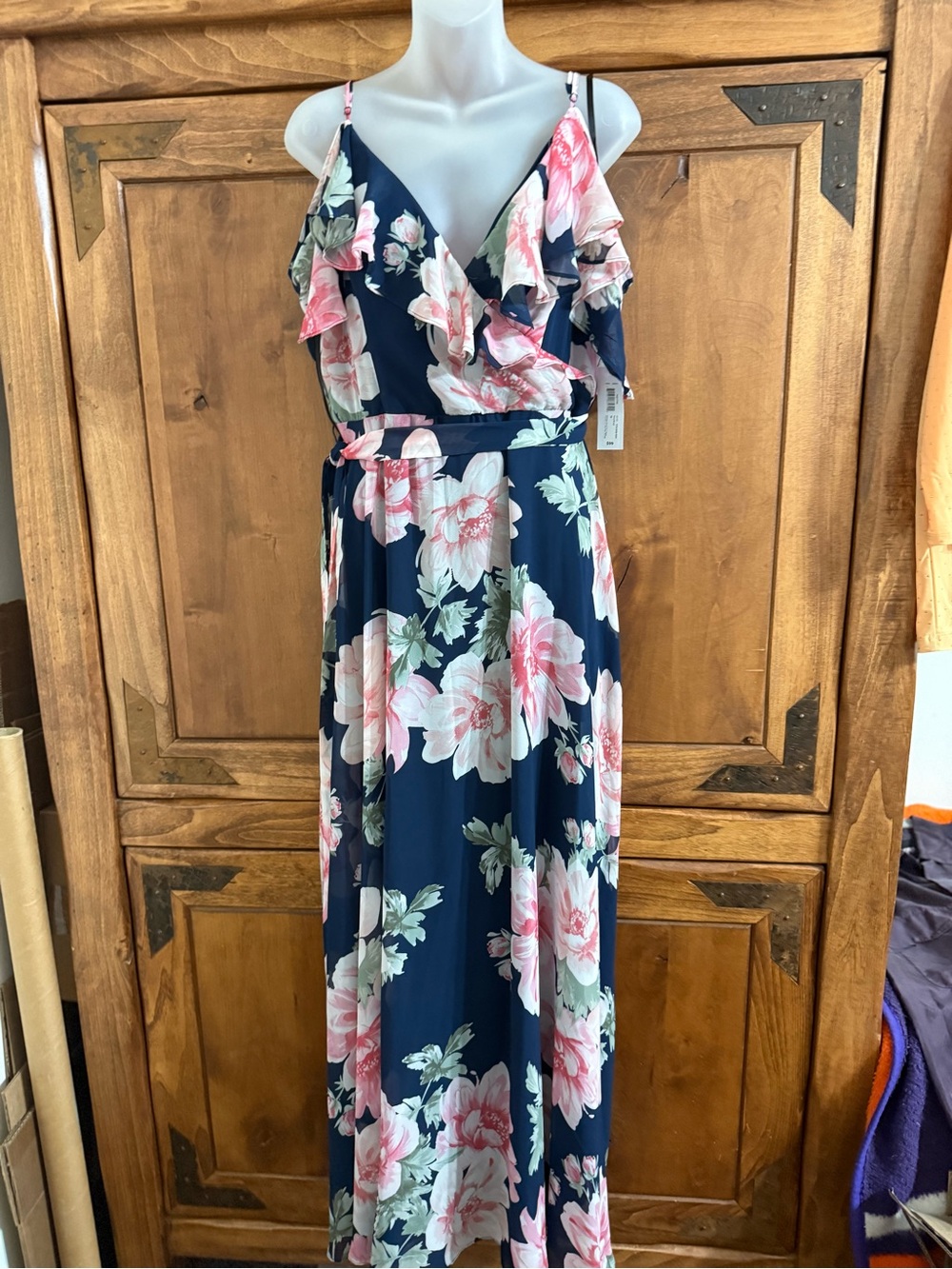 Premier Amour Maxi Dress Blue, Pink & White Floral Print NWT Size 16 XXL